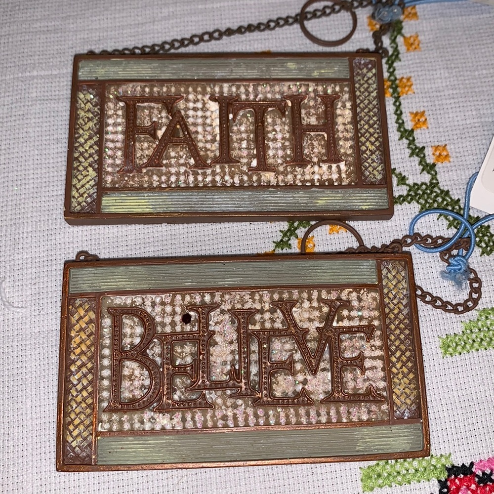 4 Roman Inc Xmas ornament 🎄